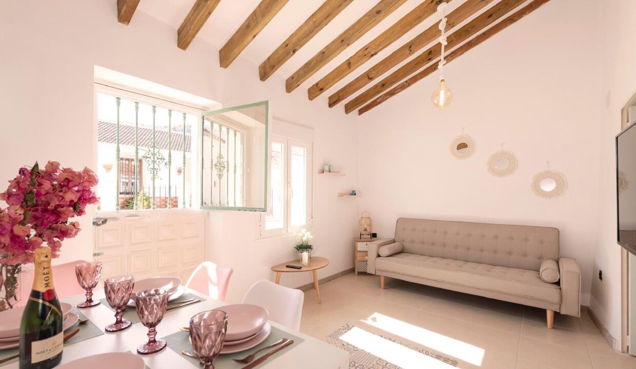 0d16d011-cd30-43c9-9fa1-2aa270d18b3d