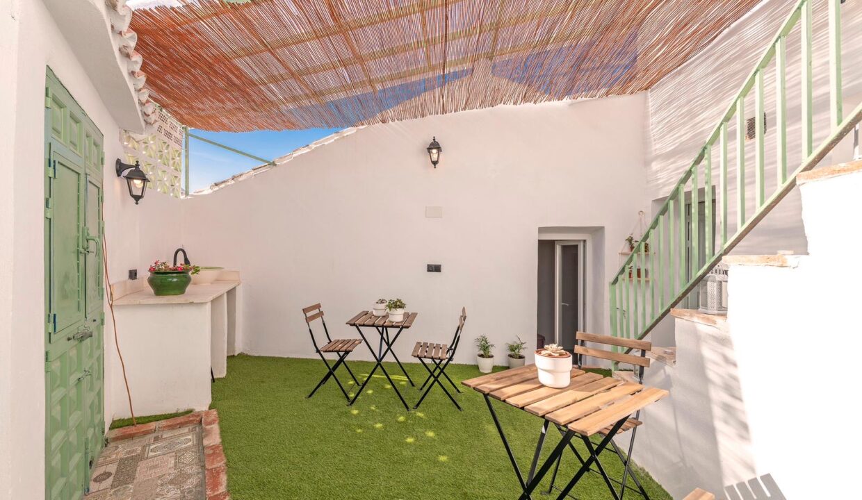 1c396d85-37ca-4df4-85c9-8d1403da3e12