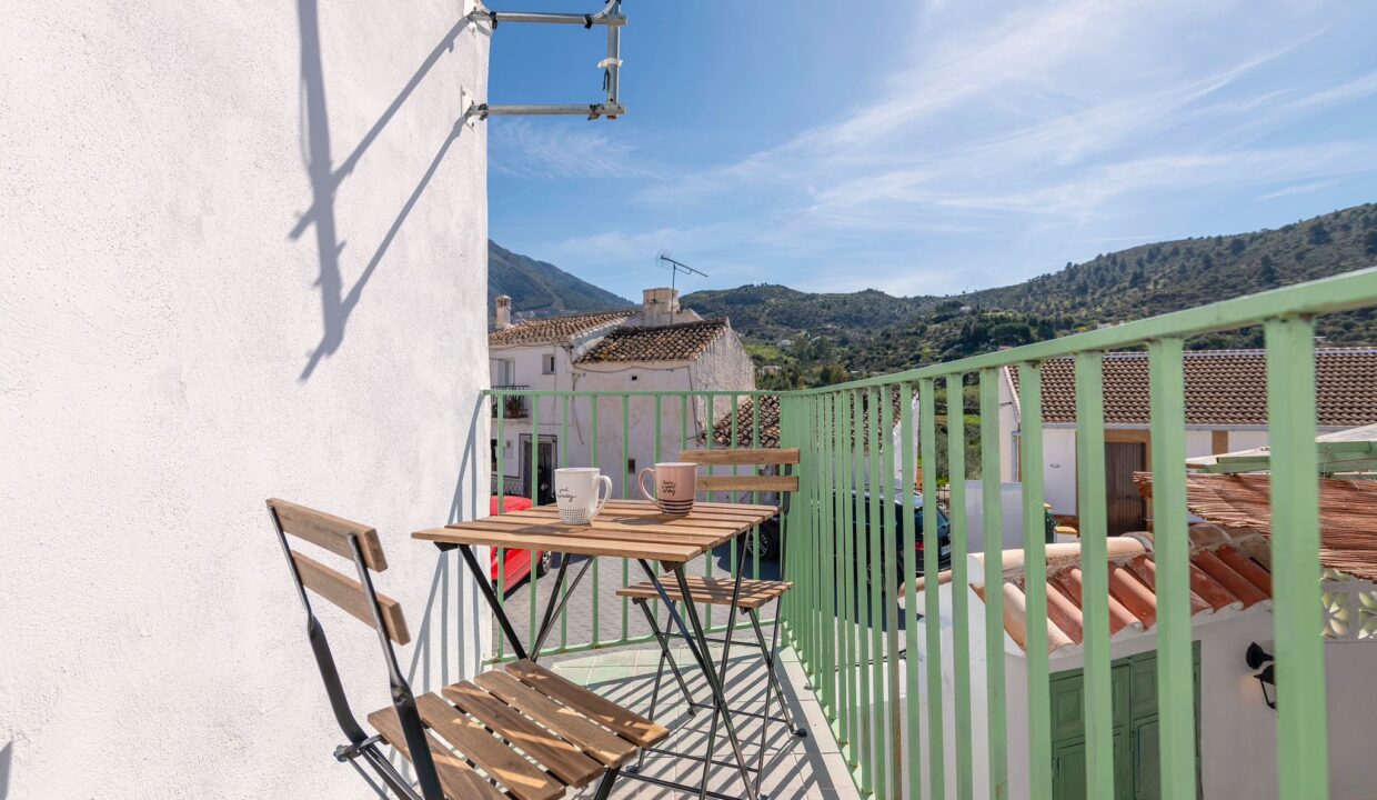 5de5ff45-73cc-4aba-82ec-3b4e0590ba47