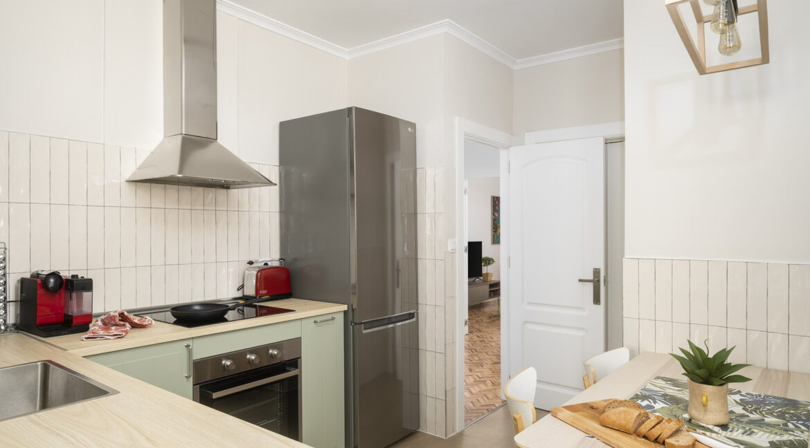 Cocina y comedor (2)