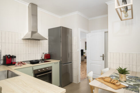 Cocina y comedor (2)