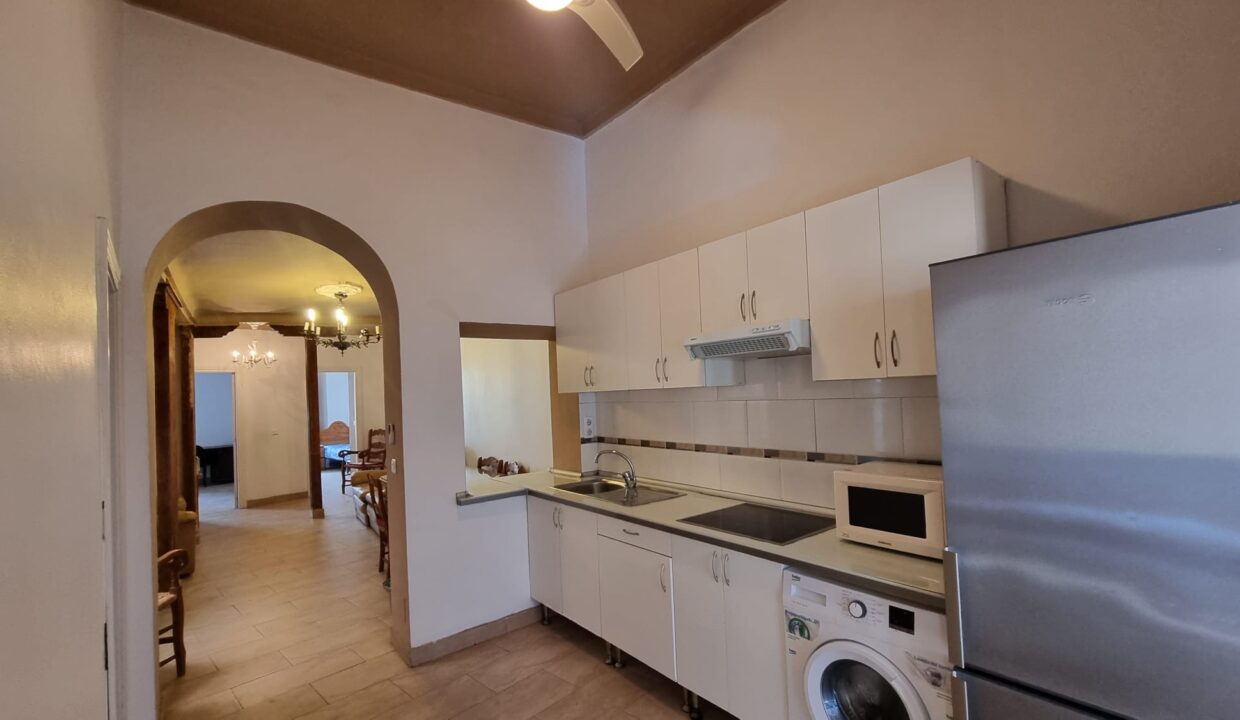 b715ab1b-97a2-406b-a326-df35db33d87b