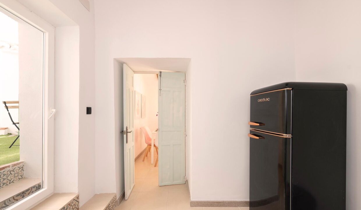 bab72fa2-d49d-4436-be70-e854e263e7fc