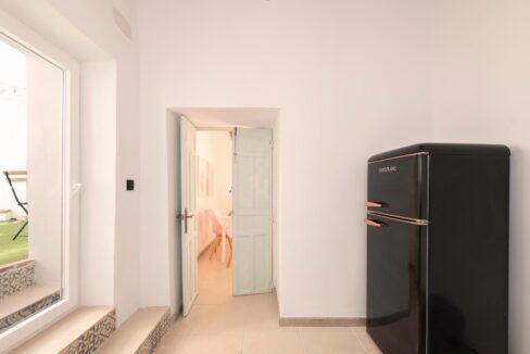 bab72fa2-d49d-4436-be70-e854e263e7fc