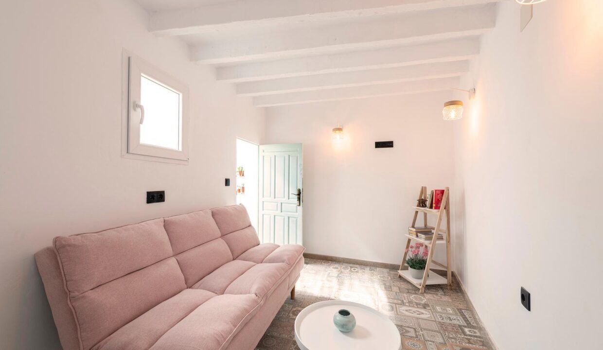 cf64ce66-585b-45aa-a065-bceb08ba7f82